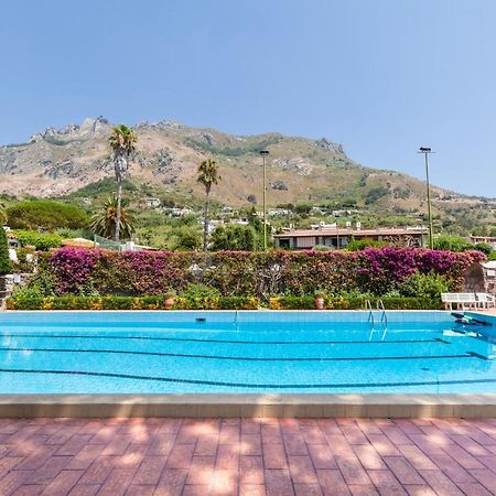 Villetta Con Giardino Esclusivo Di 1000 Mq, Piscina, Tennis, Calcio, Bocce Forio di Ischia Екстериор снимка