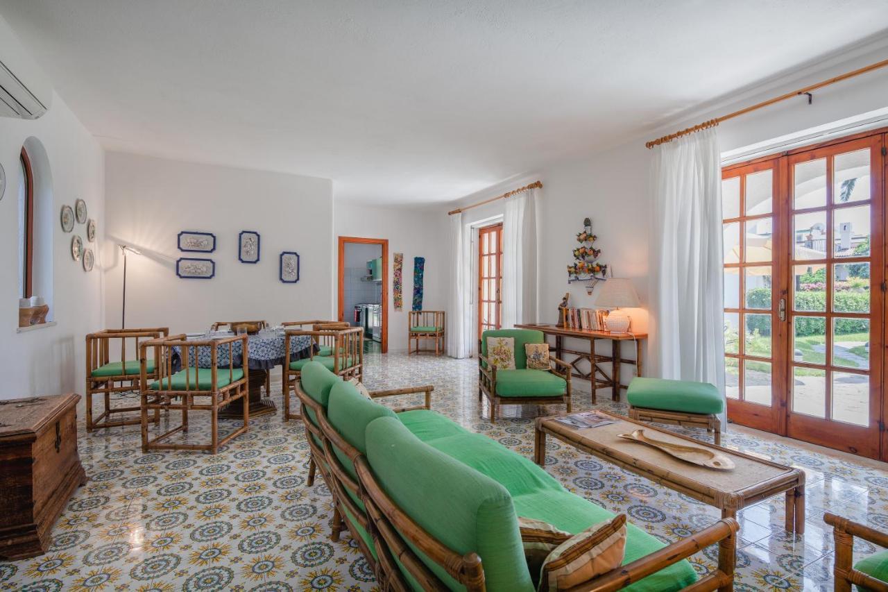 Villetta Con Giardino Esclusivo Di 1000 Mq, Piscina, Tennis, Calcio, Bocce Forio di Ischia Екстериор снимка
