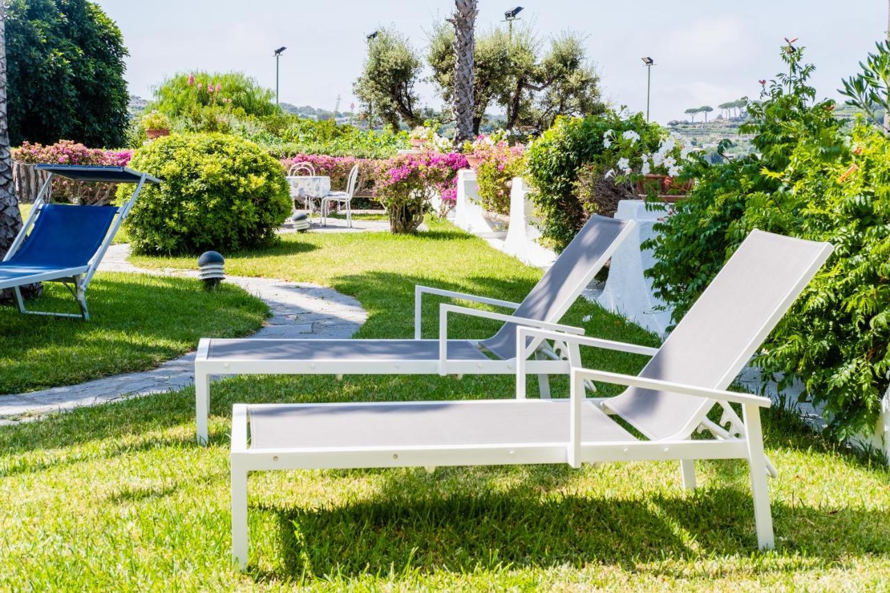 Villetta Con Giardino Esclusivo Di 1000 Mq, Piscina, Tennis, Calcio, Bocce Forio di Ischia Екстериор снимка