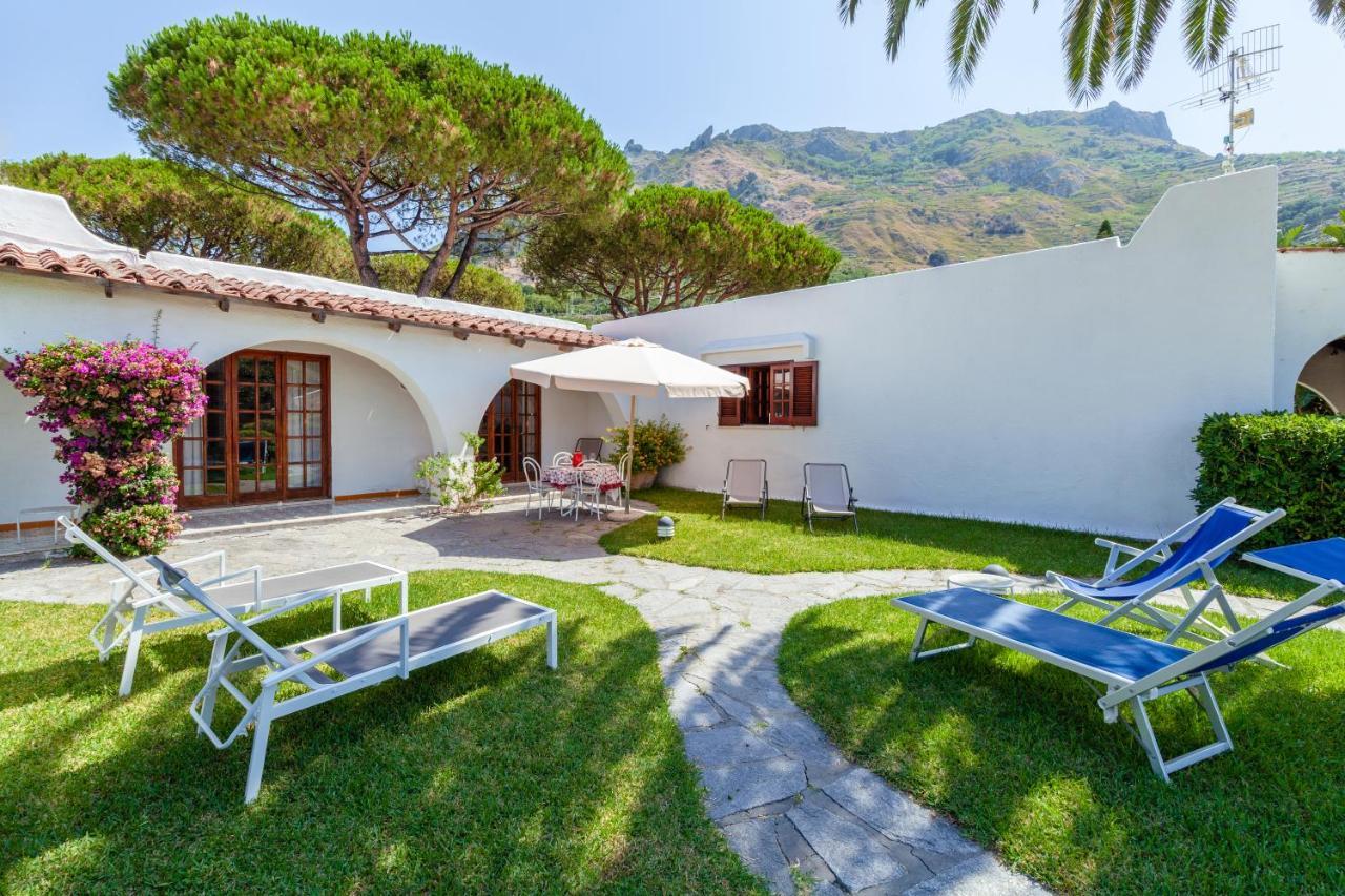 Villetta Con Giardino Esclusivo Di 1000 Mq, Piscina, Tennis, Calcio, Bocce Forio di Ischia Екстериор снимка