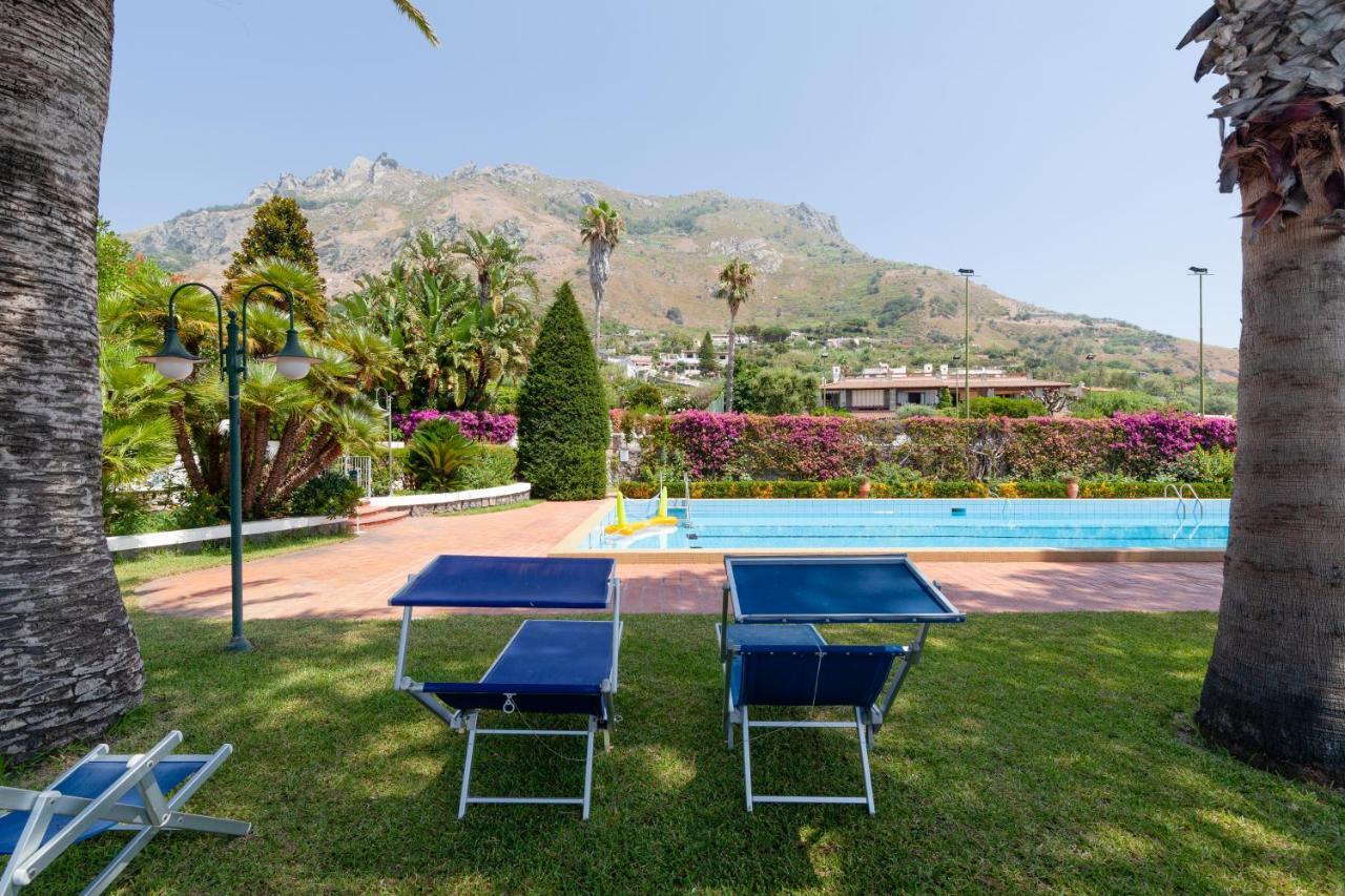Villetta Con Giardino Esclusivo Di 1000 Mq, Piscina, Tennis, Calcio, Bocce Forio di Ischia Екстериор снимка