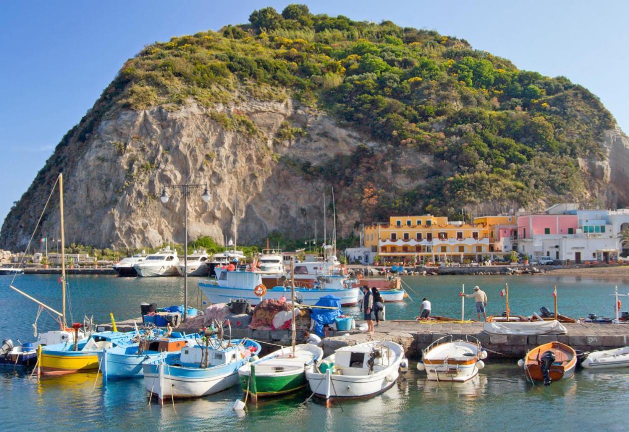Villetta Con Giardino Esclusivo Di 1000 Mq, Piscina, Tennis, Calcio, Bocce Forio di Ischia Екстериор снимка