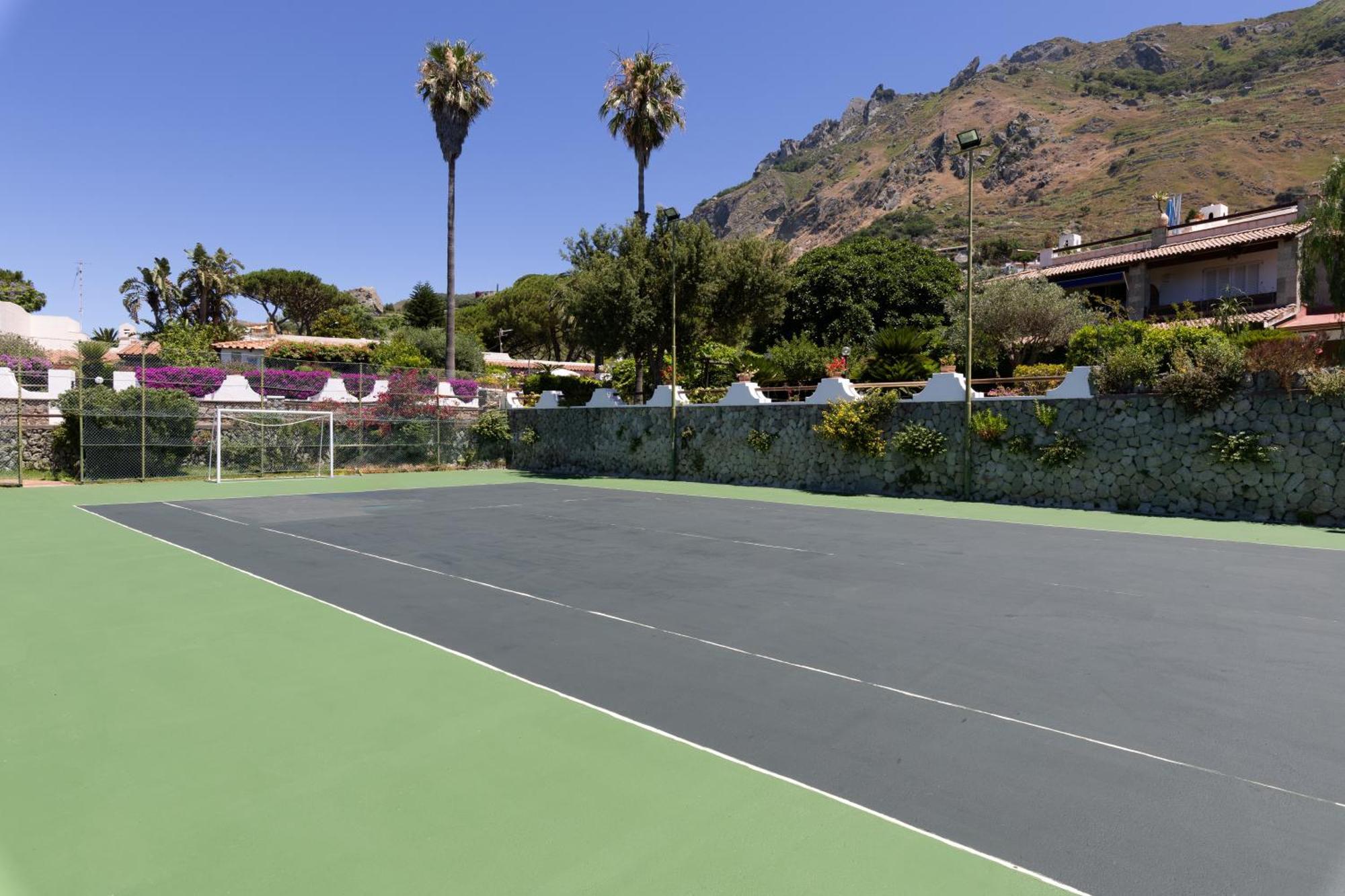 Villetta Con Giardino Esclusivo Di 1000 Mq, Piscina, Tennis, Calcio, Bocce Forio di Ischia Екстериор снимка
