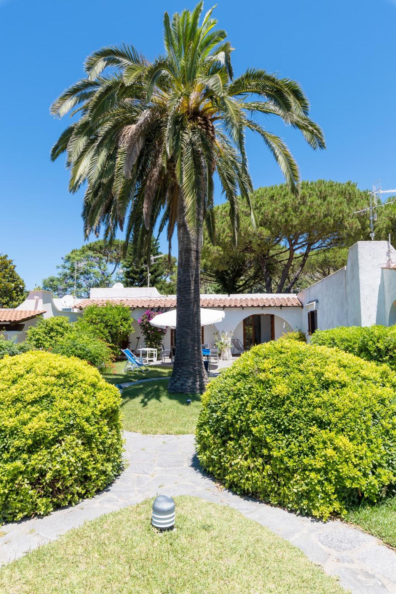Villetta Con Giardino Esclusivo Di 1000 Mq, Piscina, Tennis, Calcio, Bocce Forio di Ischia Екстериор снимка