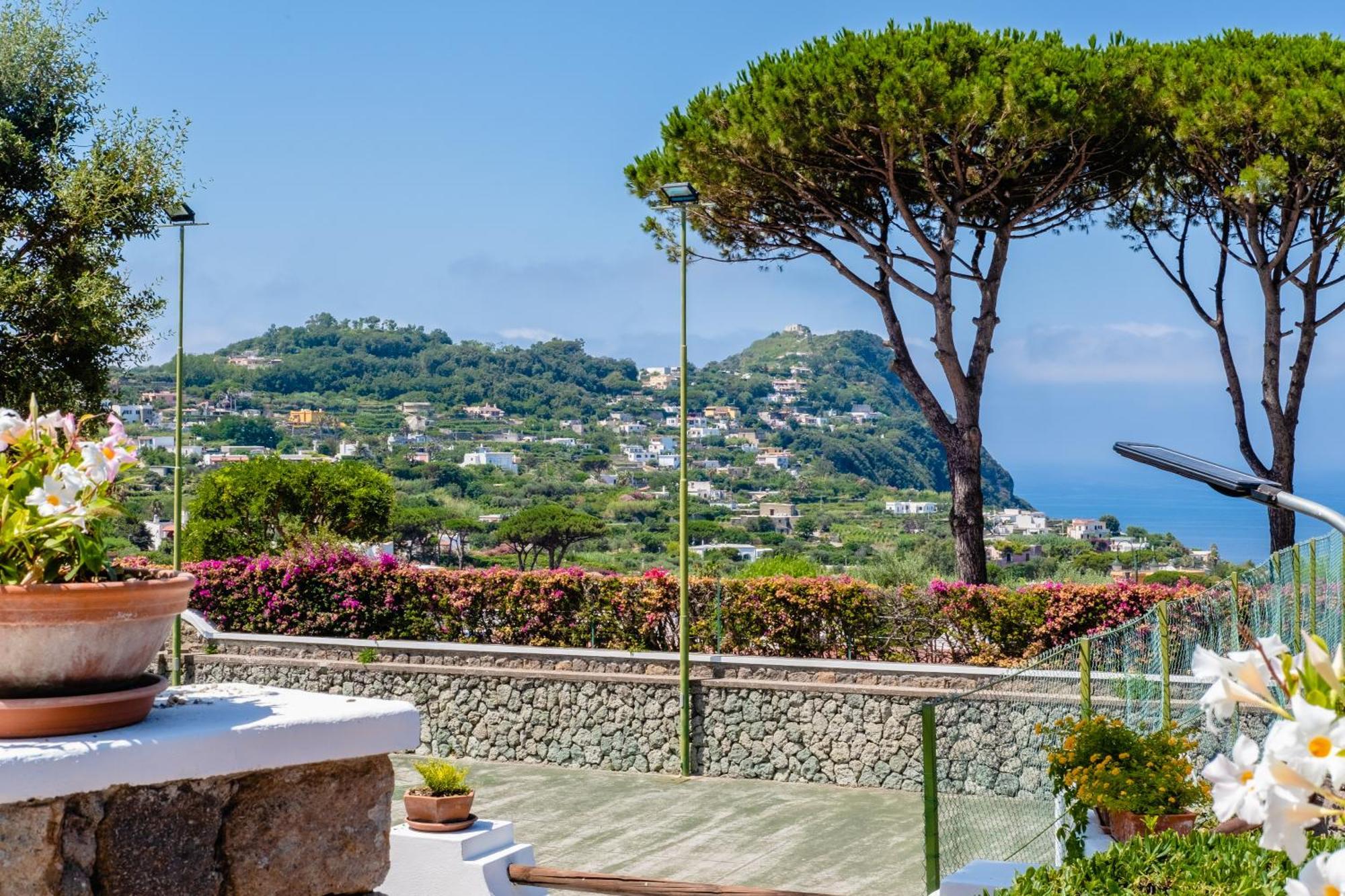 Villetta Con Giardino Esclusivo Di 1000 Mq, Piscina, Tennis, Calcio, Bocce Forio di Ischia Екстериор снимка